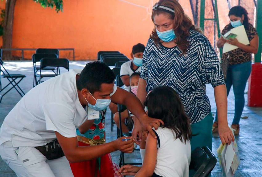 Sarampión y poliomielitis amenazan a menores en México: OPS