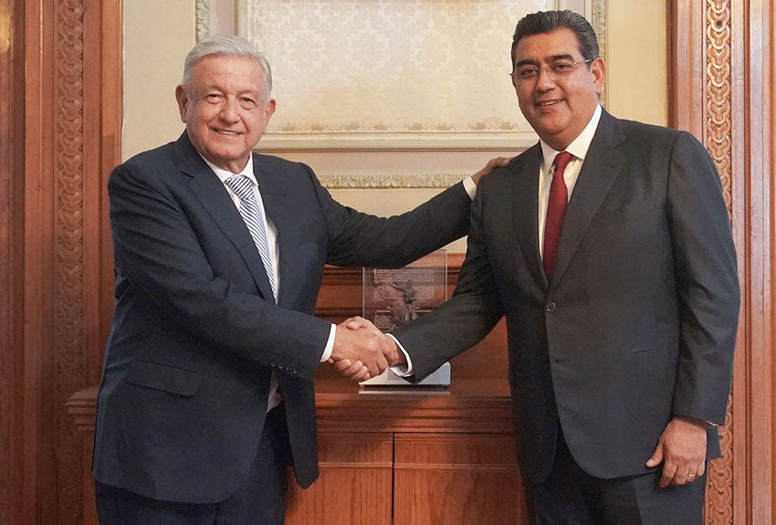 Buena relación con estados. Recibe López Obrador a gobernador de Puebla