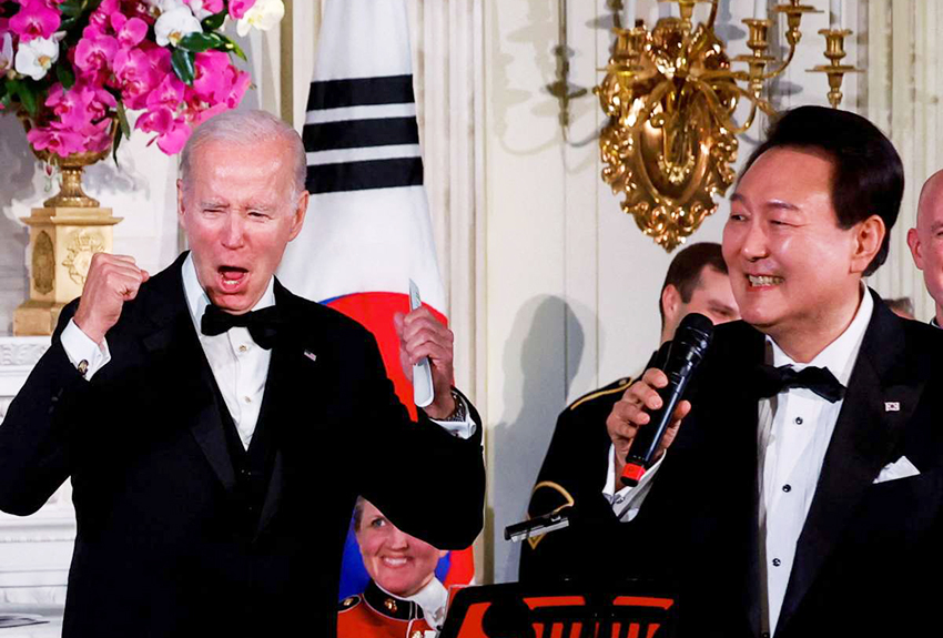 ¡Karaoke en la Casa Blanca! Biden se avienta un palomazo