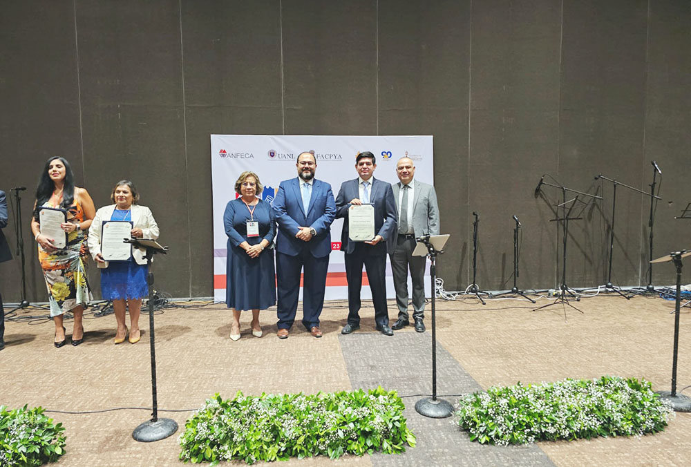 UTTAB recibió el Distintivo Calidad y excelencia académica