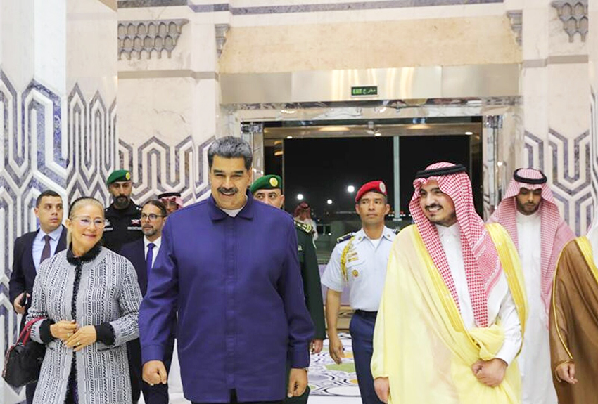 Maduro visita Arabia Saudita en un gesto a otro enemigo de EEUU