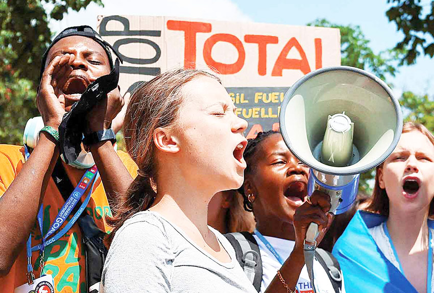 Activista Greta Thunberg se suma a protesta ambiental