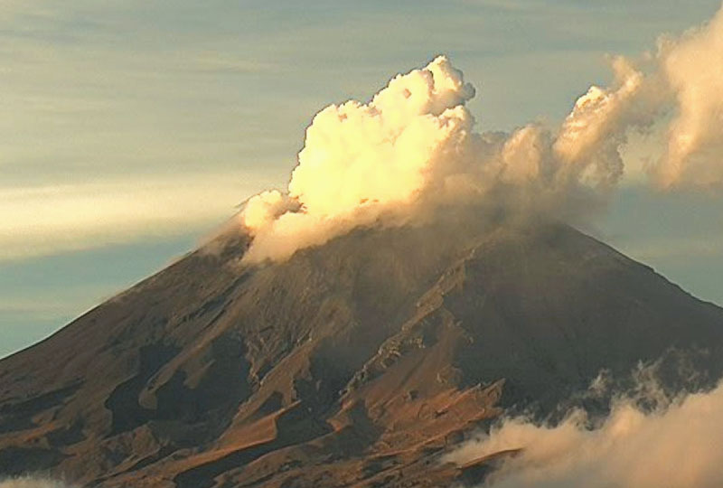 Popocatépetl registra un sismo y casi 4 horas de tremor