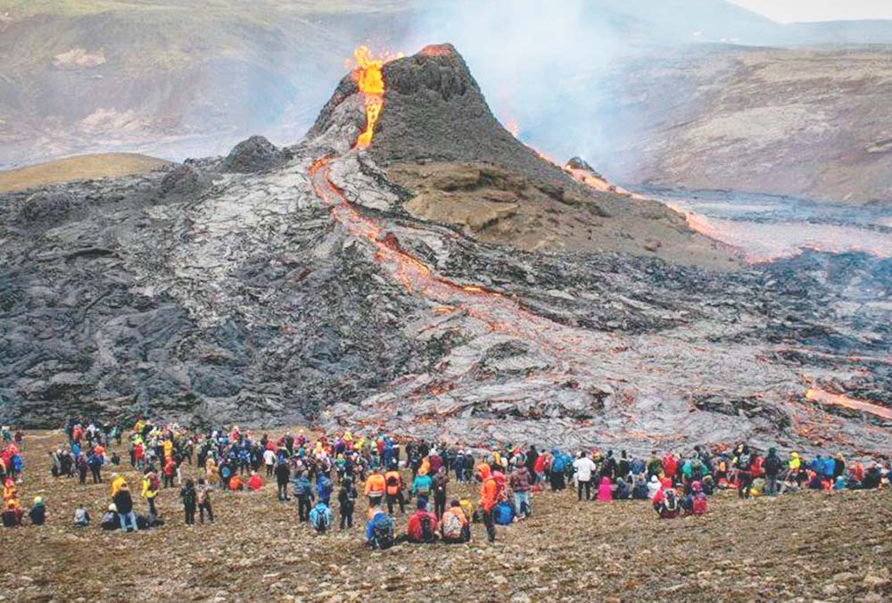 Sismos sacuden Islandia, podría haber una erupción volcánica