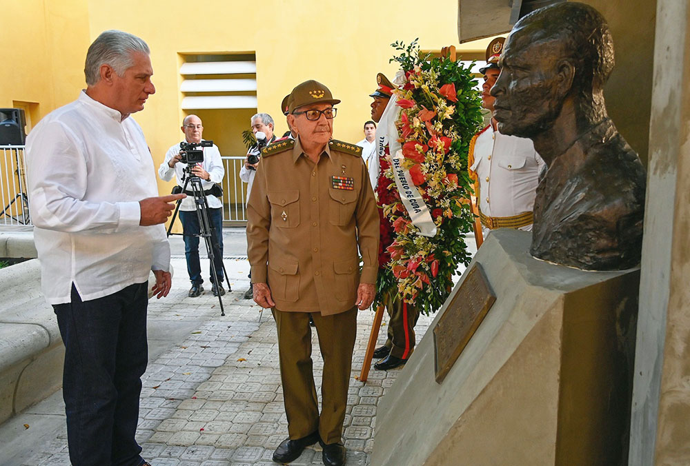 Cuba conmemora 70 años de su revolución “en su momento más difícil”