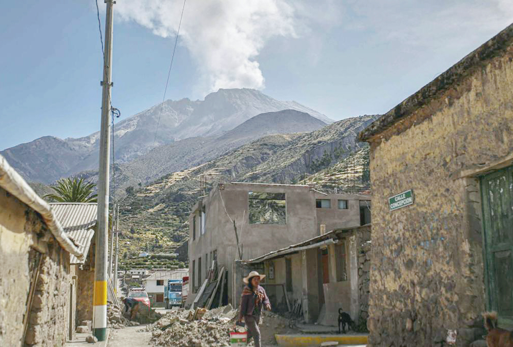 Nueva explosión del volcán “Ubinas” en Perú