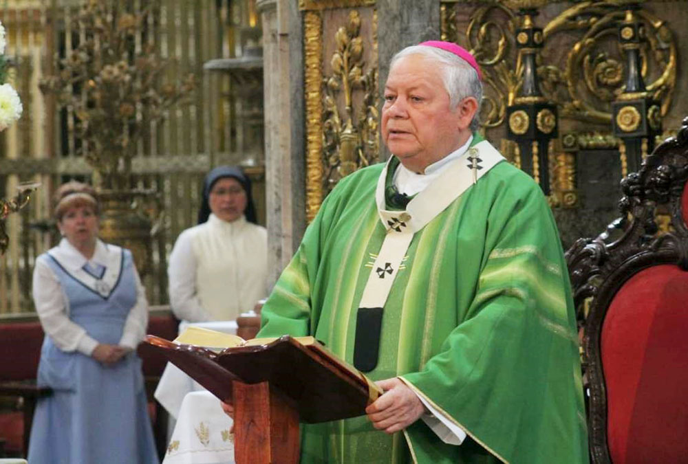Apoyo para migrantes, pide arzobispo de Puebla