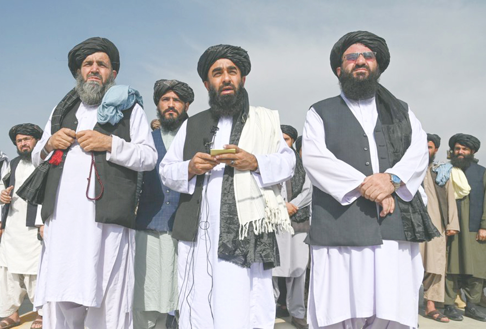 Prohíben partidos políticos en Afganistán