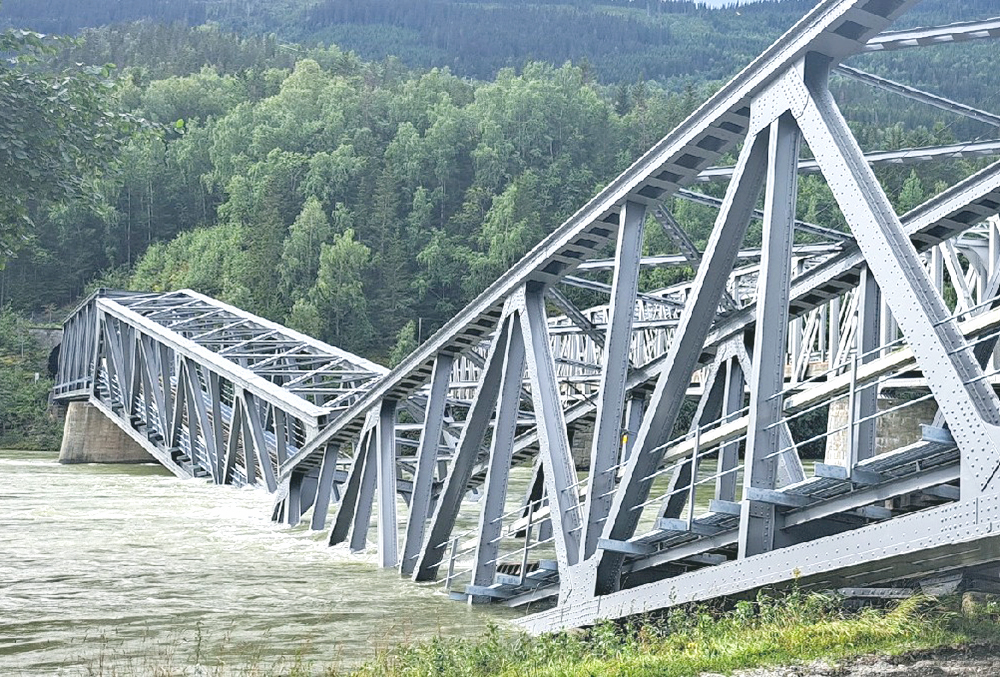 Se derrumba puente ferroviario después de lluvias torrenciales en Noruega