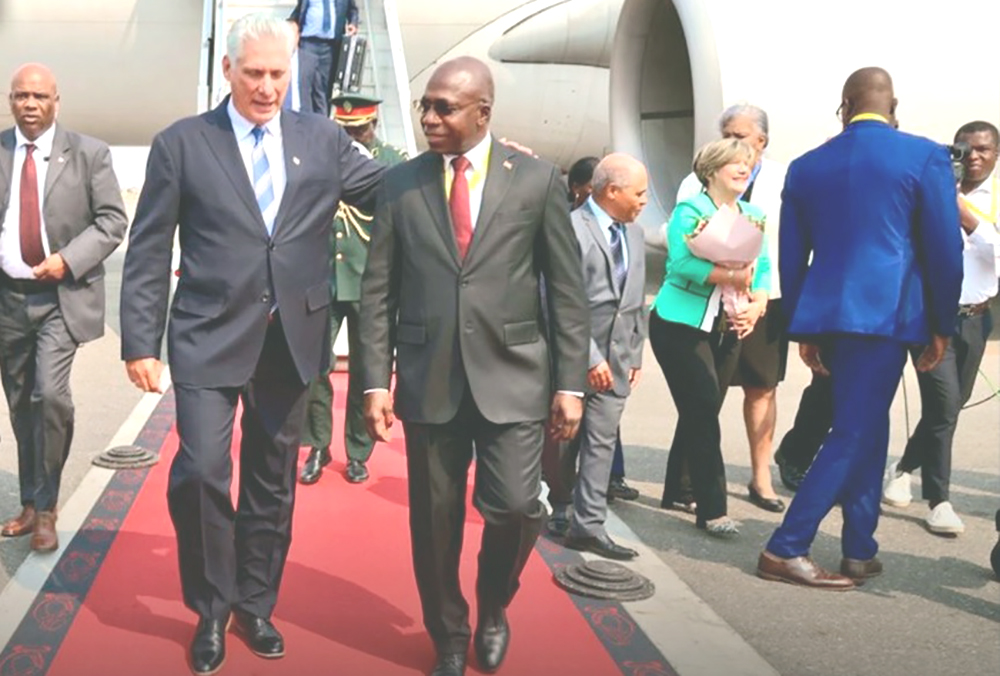 Presidente de Cuba visita a Angola