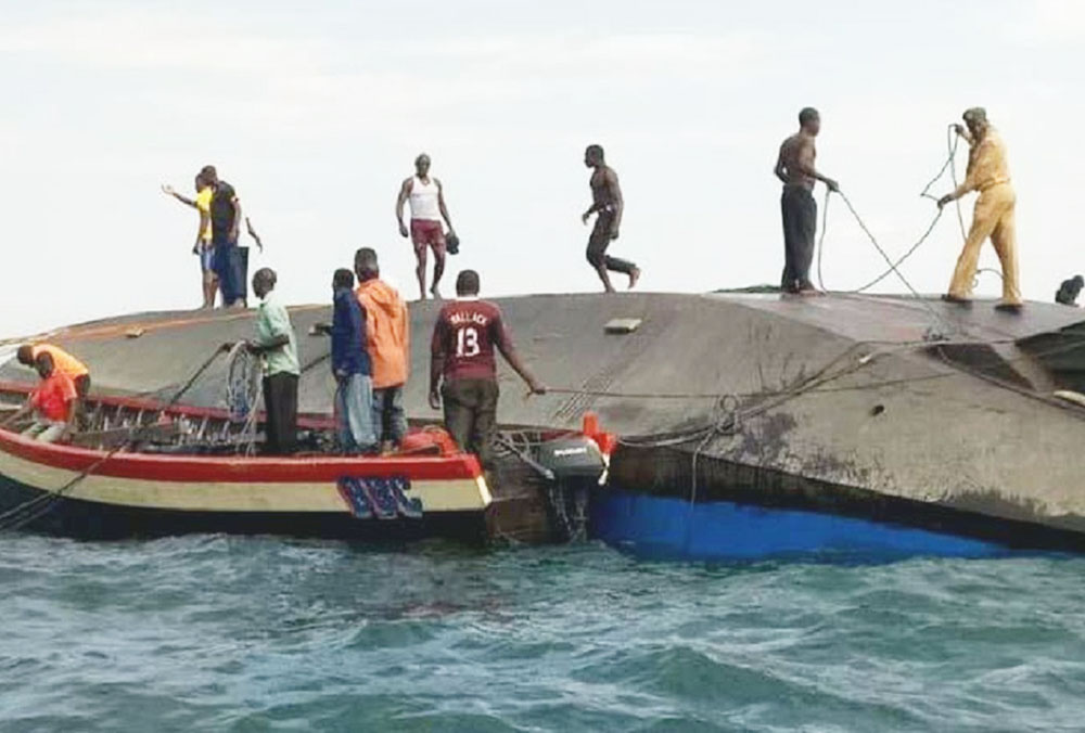Se hunden canoas, deja 13 personas muertas en Tanzania