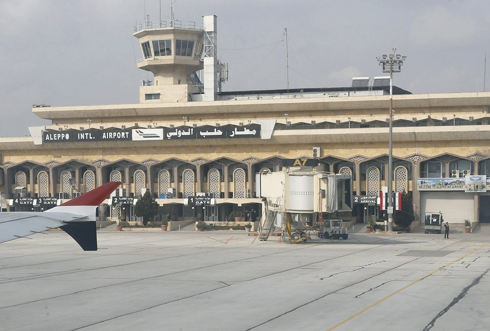 Fuera de servicio aeropuerto de Alepo, tras ataque israelí