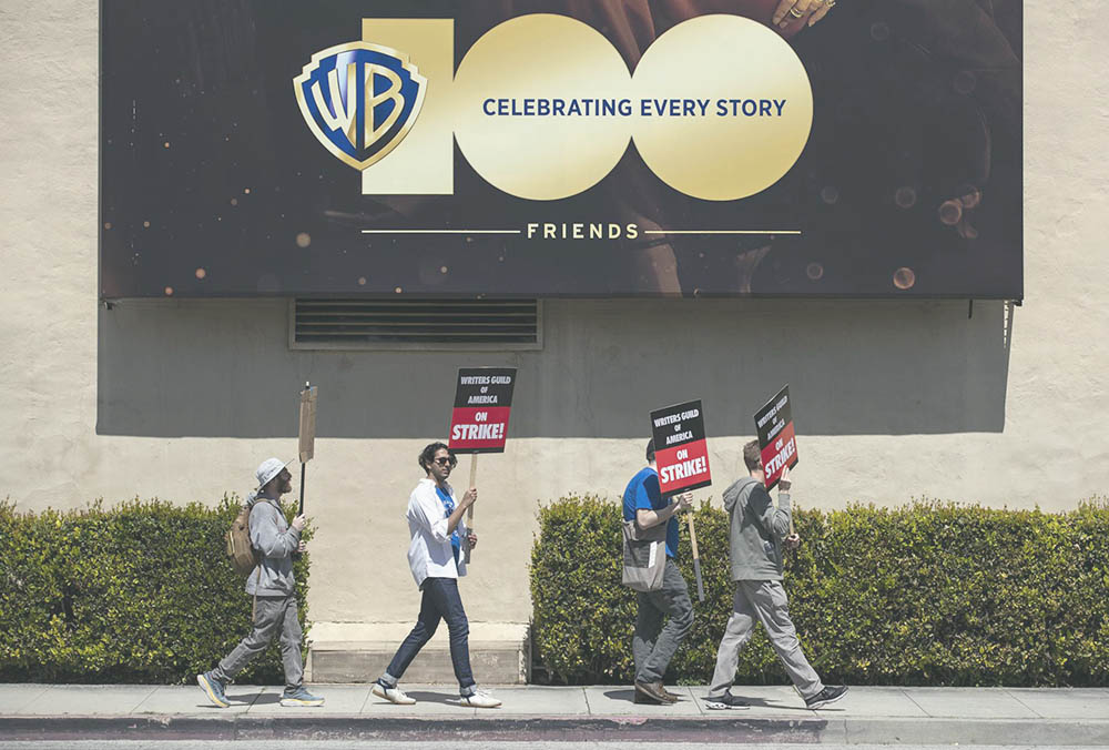 Estima Warner Bros pérdidas millonarias