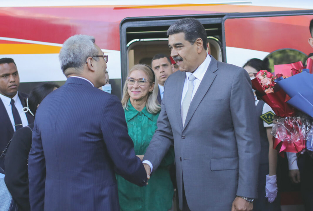 Maduro llega a Pekín para reunirse con el presidente Xi Jinping