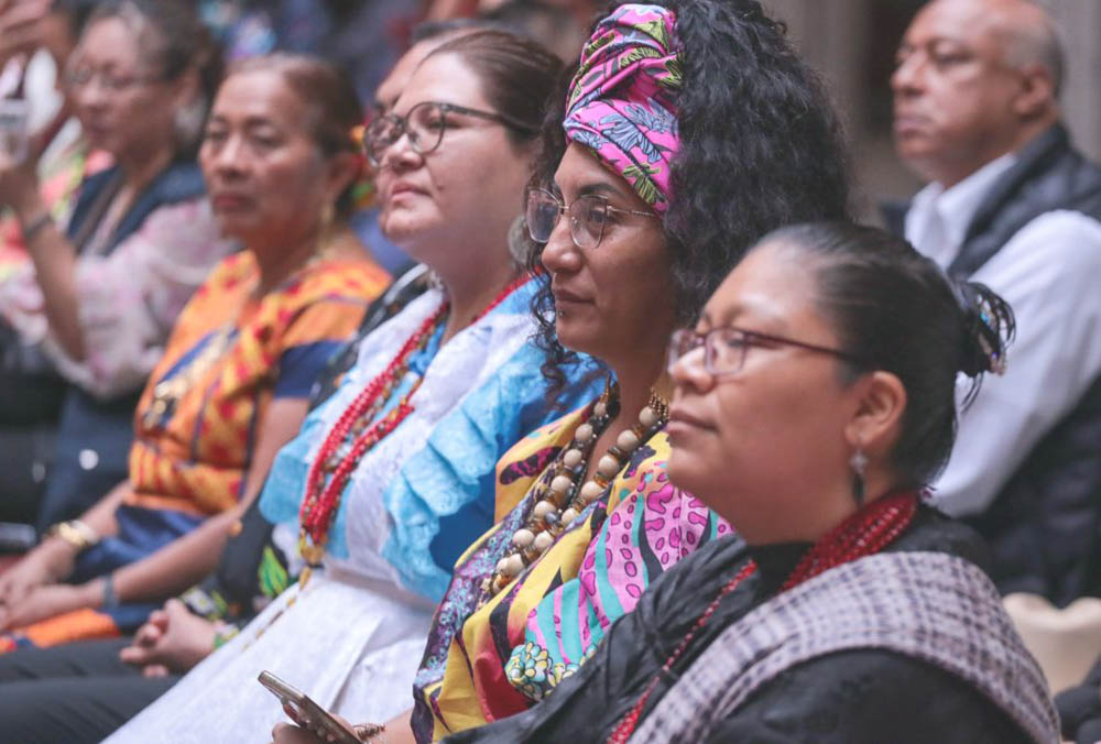 Tres de cada 10 mujeres indígenas enfrentan discriminación