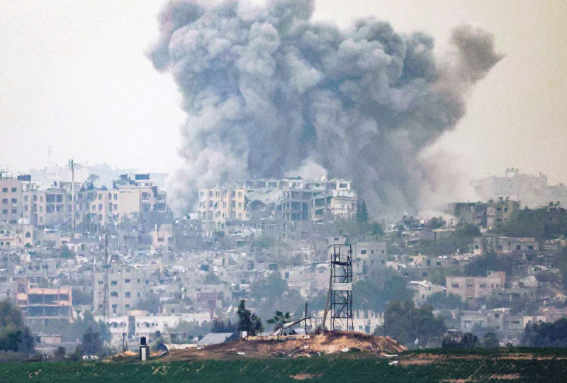 Reportan bombardeos masivos en Gaza; Israel afirma estar ‘expandiendo su actividad’