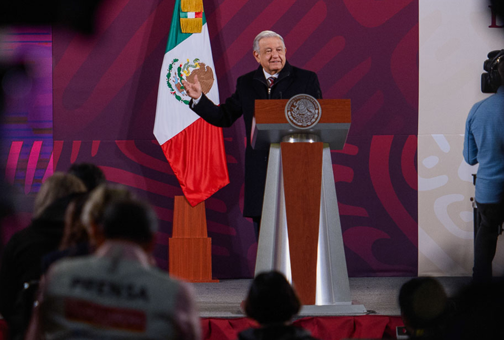 Encinas se va. Se enfocará en actividades político-electorales: López Obrador