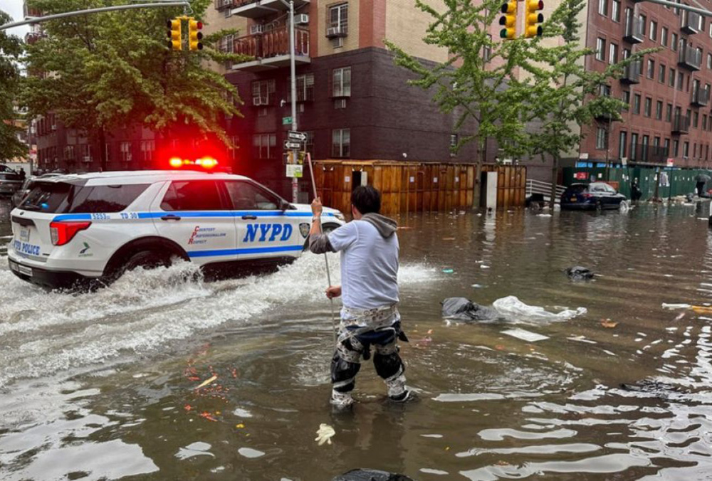 ¡Bajo el agua! Lluvias torrenciales paralizaron NY