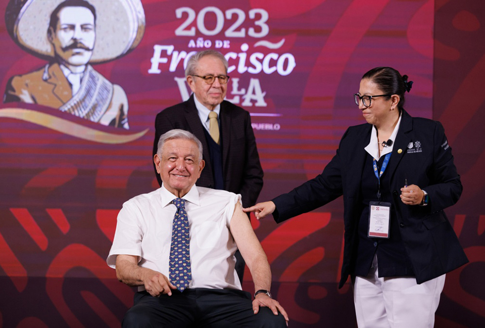 Lista vacuna “Patria”. Llama López Obrador a vacunarse contra Covid e influenza