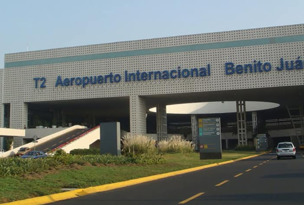 Marina toma el control del aeropuerto de la Ciudad de México