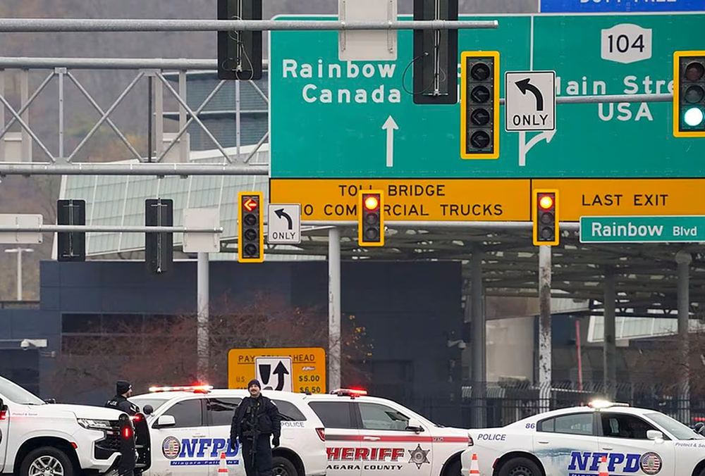 Explosión en cruce EEUU-Canadá. Reportan 2 muertos e indagan acto terrorista