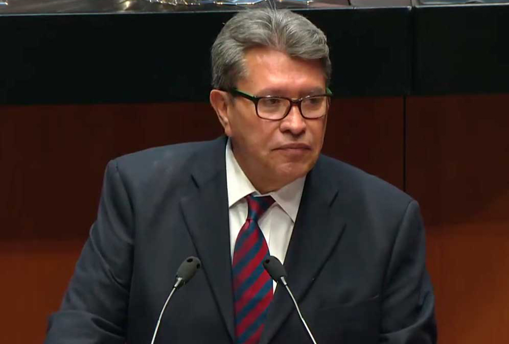 Ricardo Monreal regresa al Senado