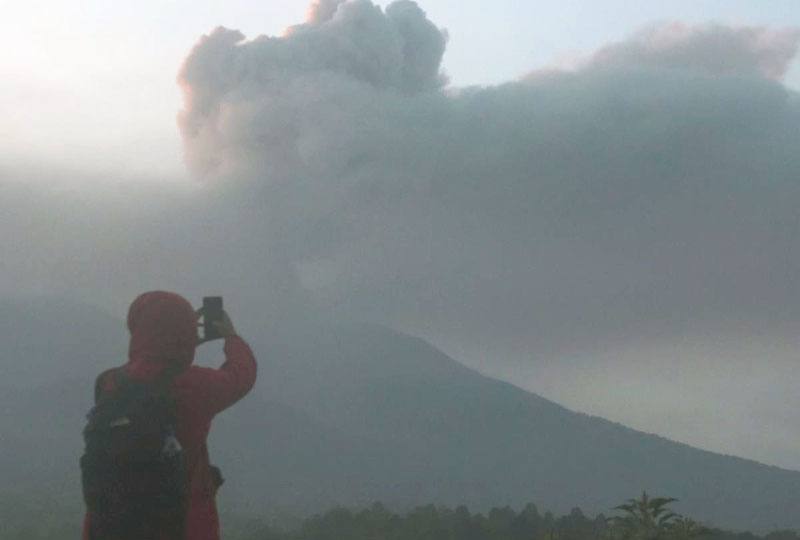 Erupción del volcán Marapi en Indonesia suma 22 muertos