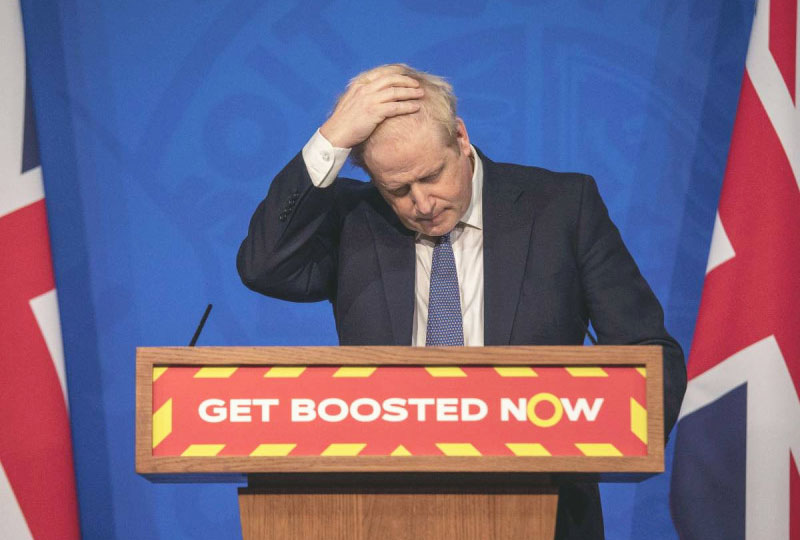 Boris Johnson pide perdón ‘por el dolor y las pérdidas’ durante el covid-19 en Reino Unido