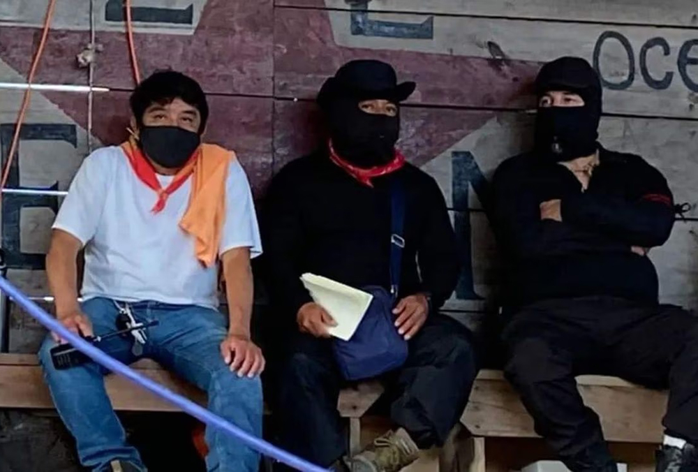 Reaparece subcomandante Marcos en 30 aniversario del EZLN