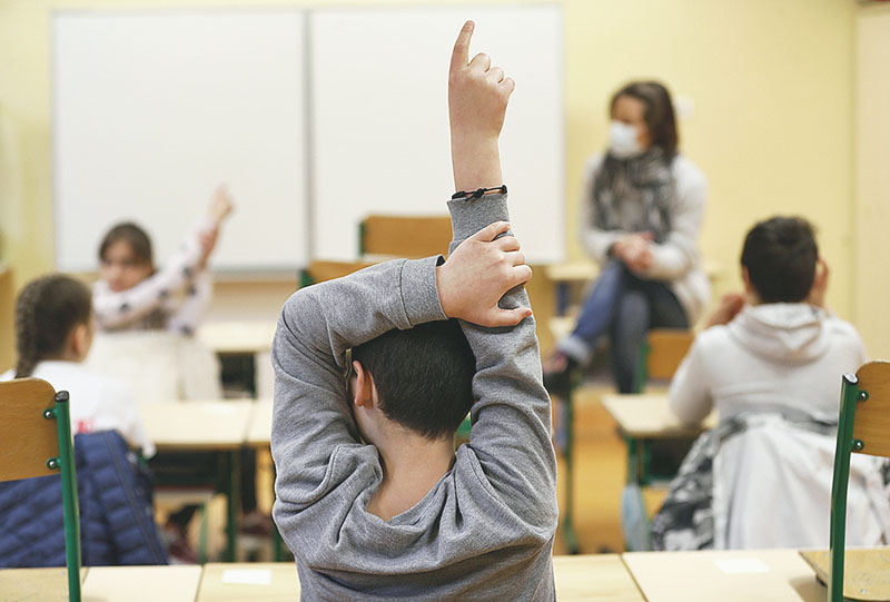 Más de un alumno por clase es víctima bullying escolar en Francia
