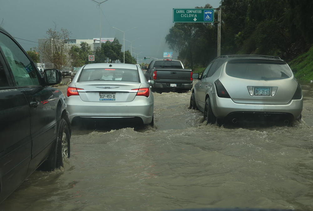 Inundaciones en Tijuana, quedan personas atrapadas por tormentas