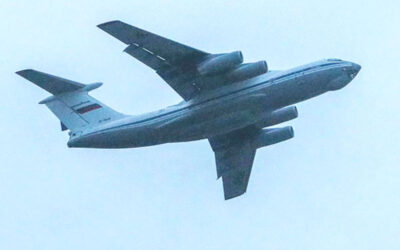 Se estrella avión militar en Rusia con 15 tripulantes