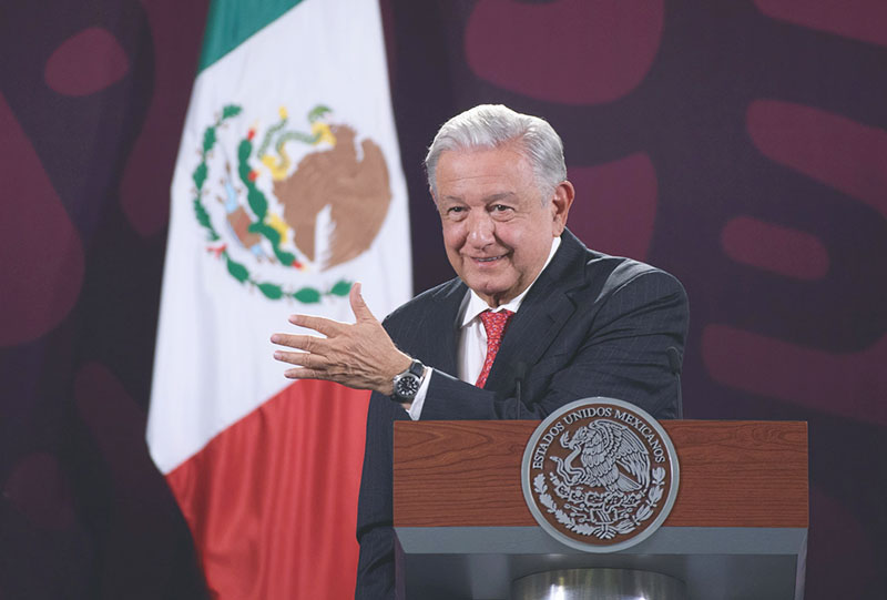 Seguridad con total apego a la ley: López Obrador
